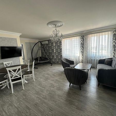 Beautiful Apartment In Yerevan) Bagian luar foto